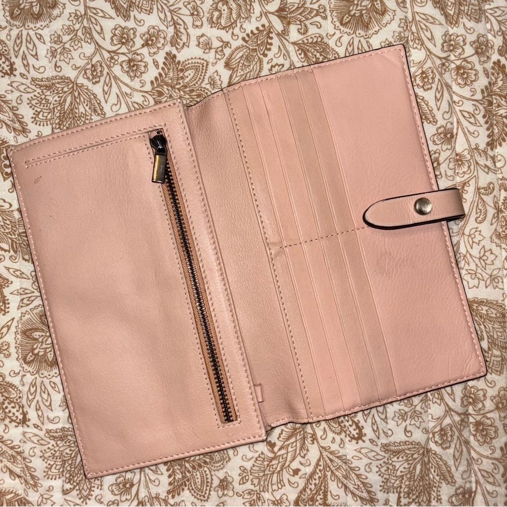 Genuine Leather Pale Pink Women's Wallet/Clutch - Picture 5 of 13